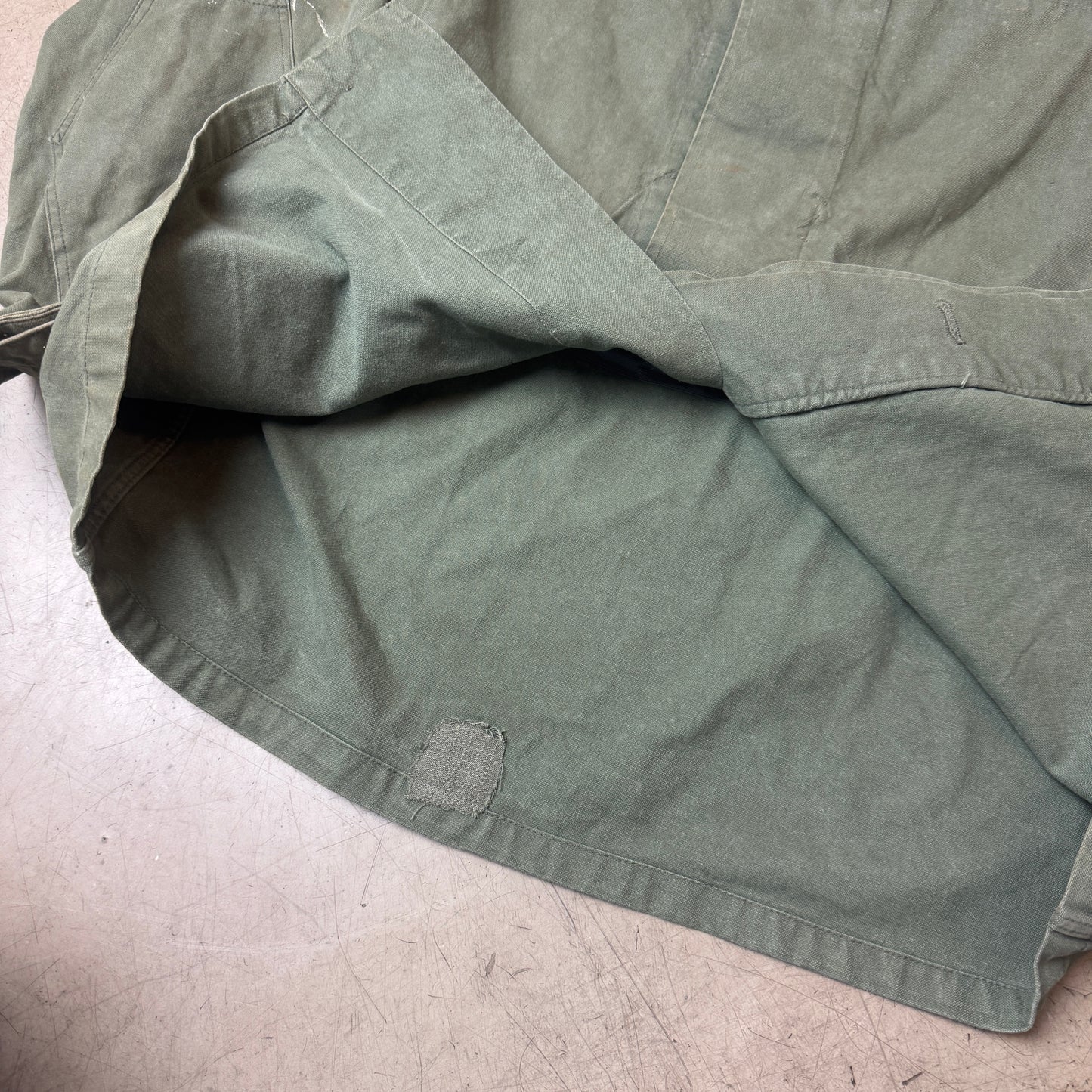 (L) Vintage DDR Army Work Jacket