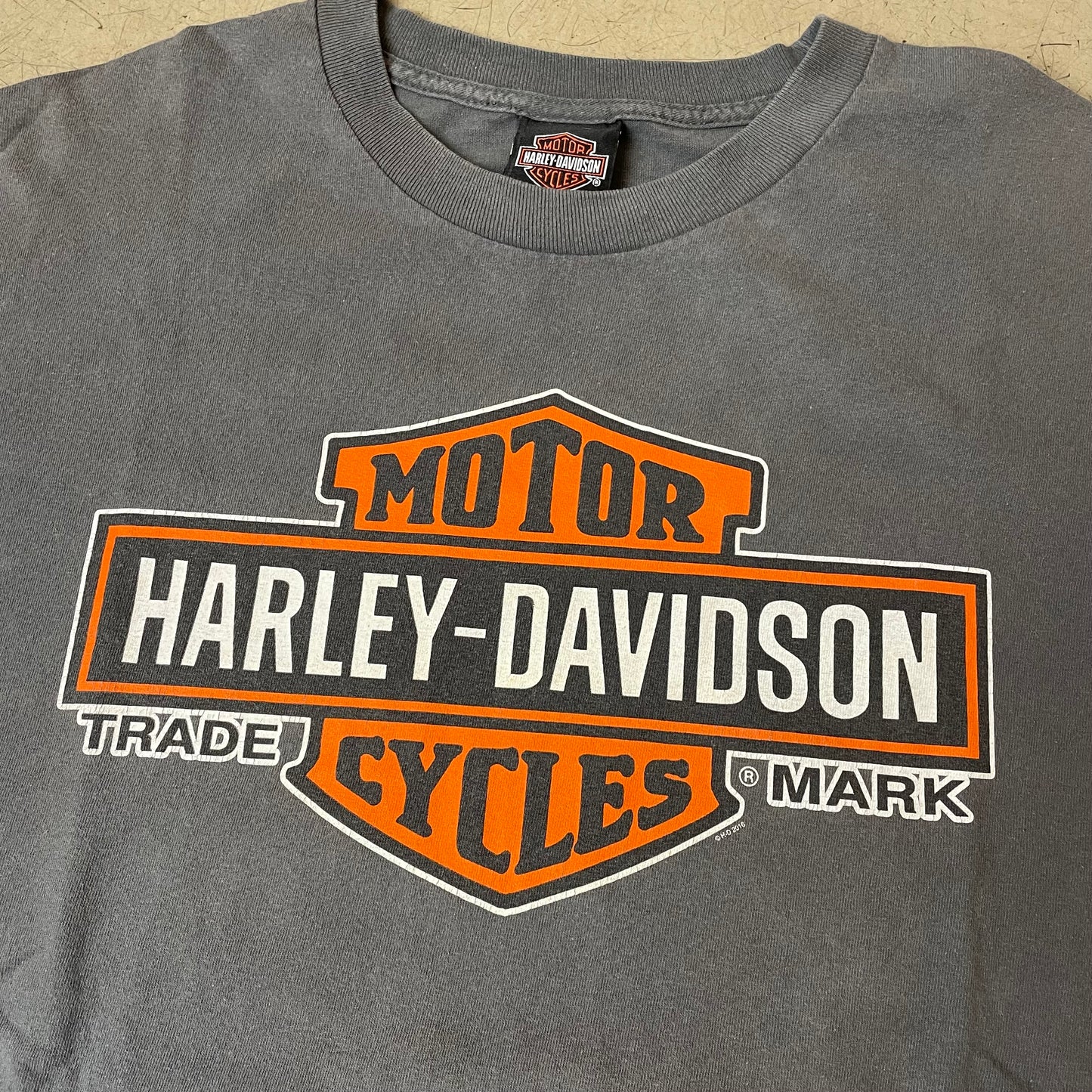 (XL) 2016 Harley Davidson Pittsburgh Big Logo Tshirt Faded grau