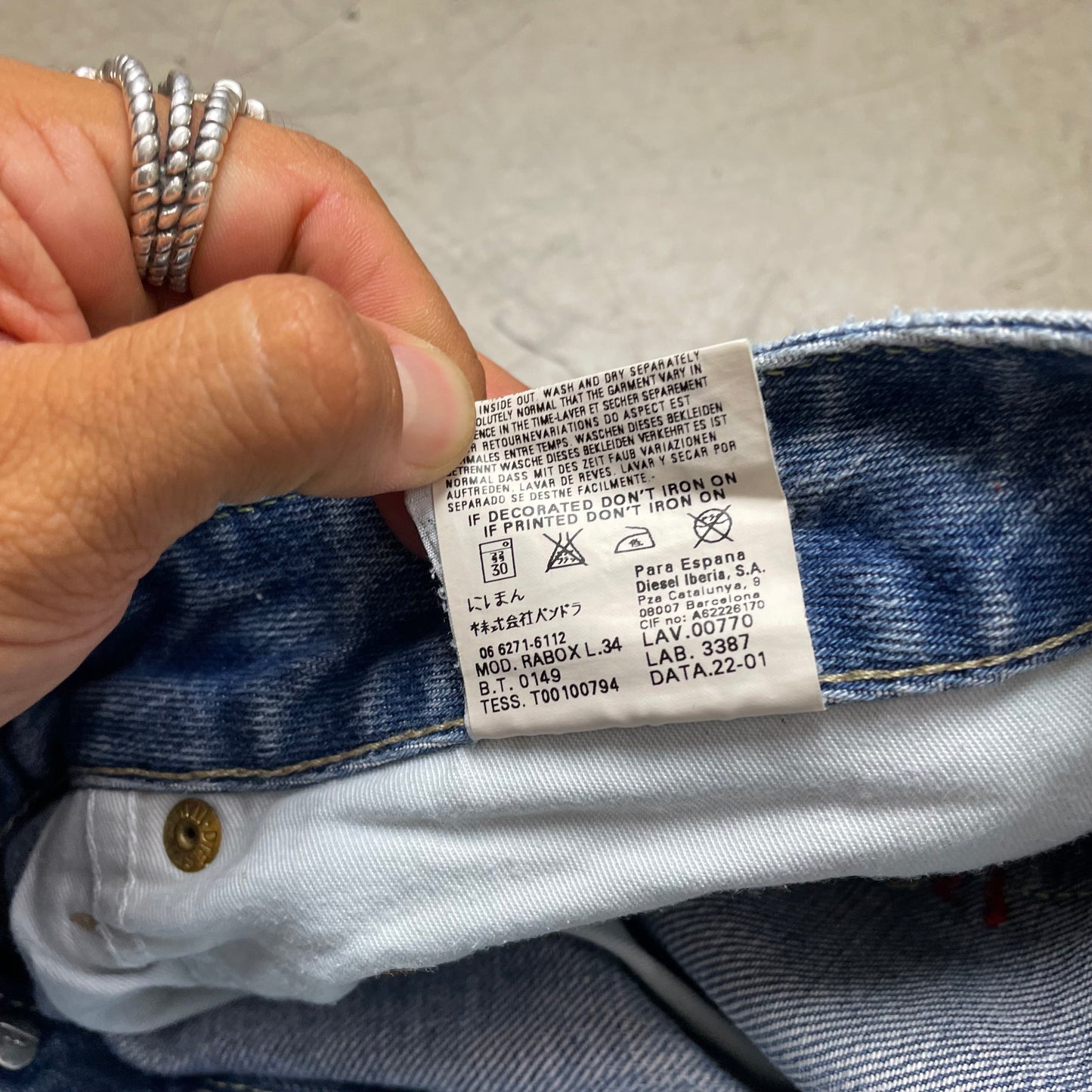 (M) 2000s Diesel Jeanshose faded hellblau W32